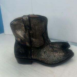 Frye BILLY SHORT bootie in gold